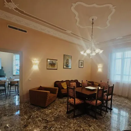 Palazzo Dei Fiori Liberty