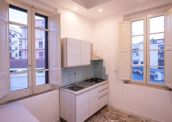 Palazzo Dei Fiori Liberty 公寓 *