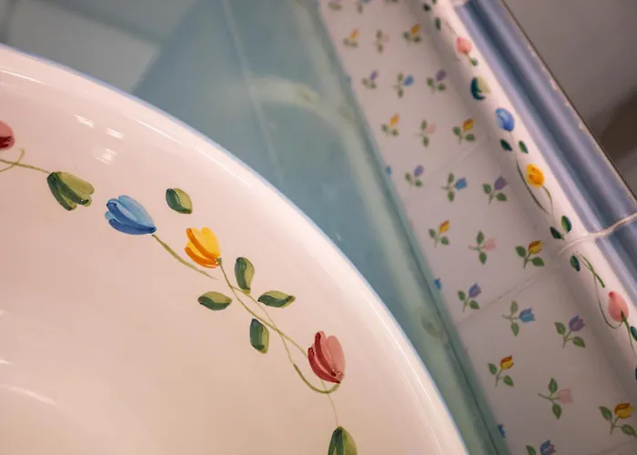 Palazzo Dei Fiori Liberty * 特罗佩阿